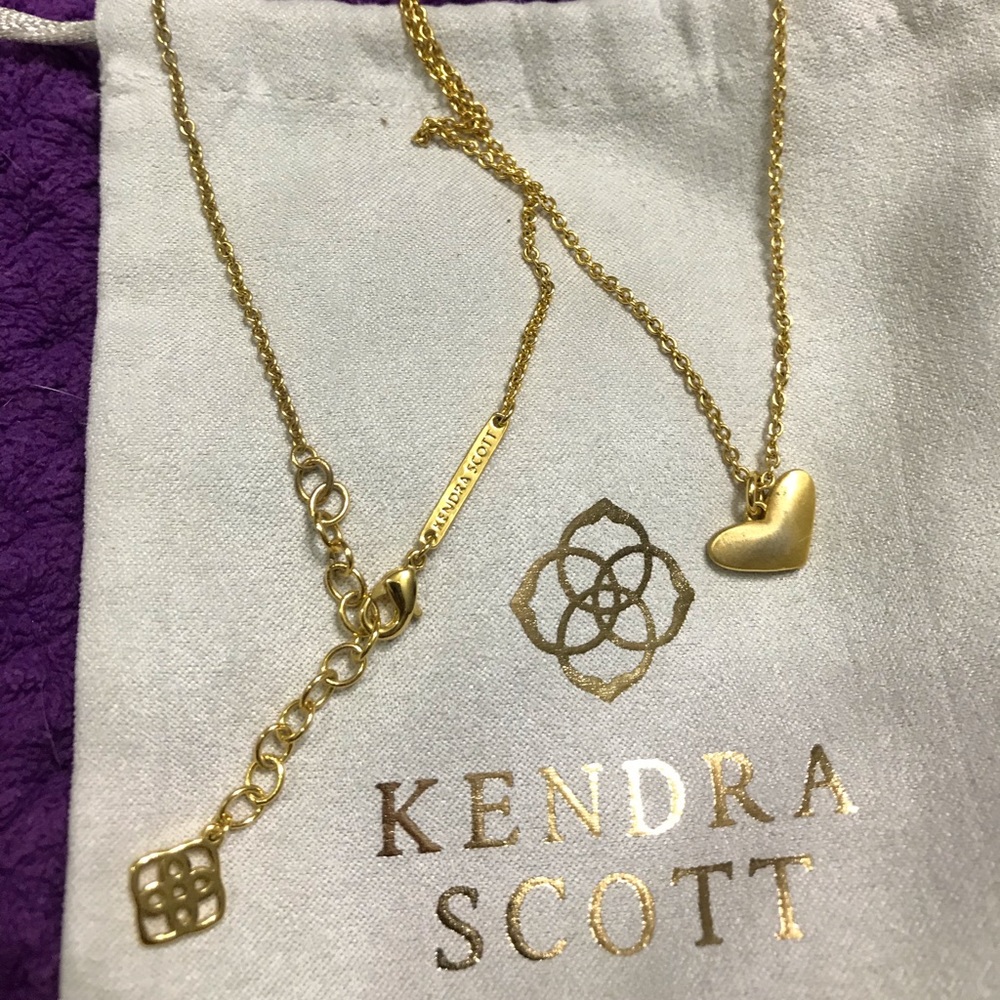 Kendra Scott- Ari Heart necklace